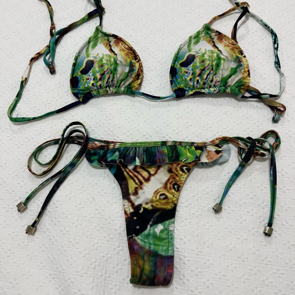 Brazilian Bikini New Beach - Semi new